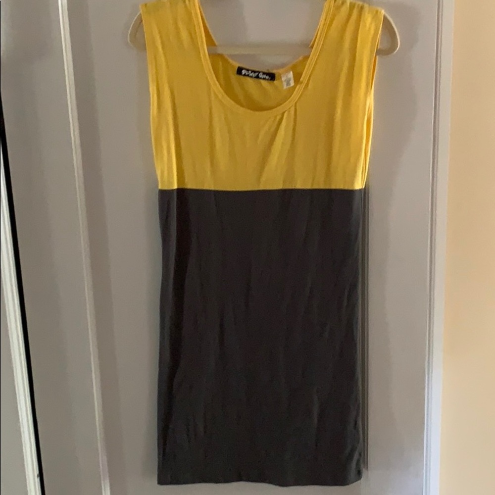 Planet Gold Yellow and Gray Sleeveless Dress